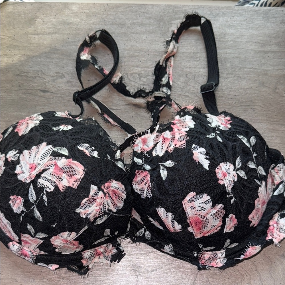 Floral Lace Women's Bra - Black and Pink
